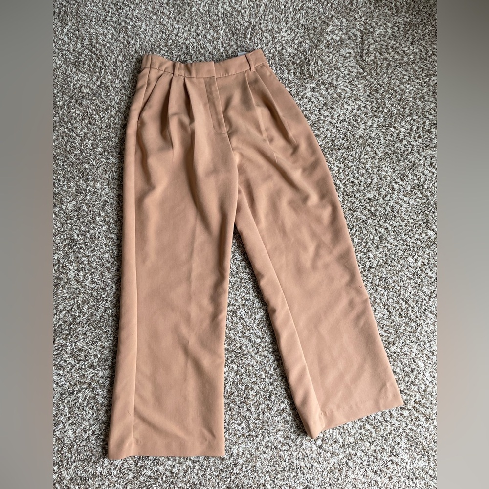 LIKE NEW Sloan Khaki Brown Curve Love Petite Pants Beige